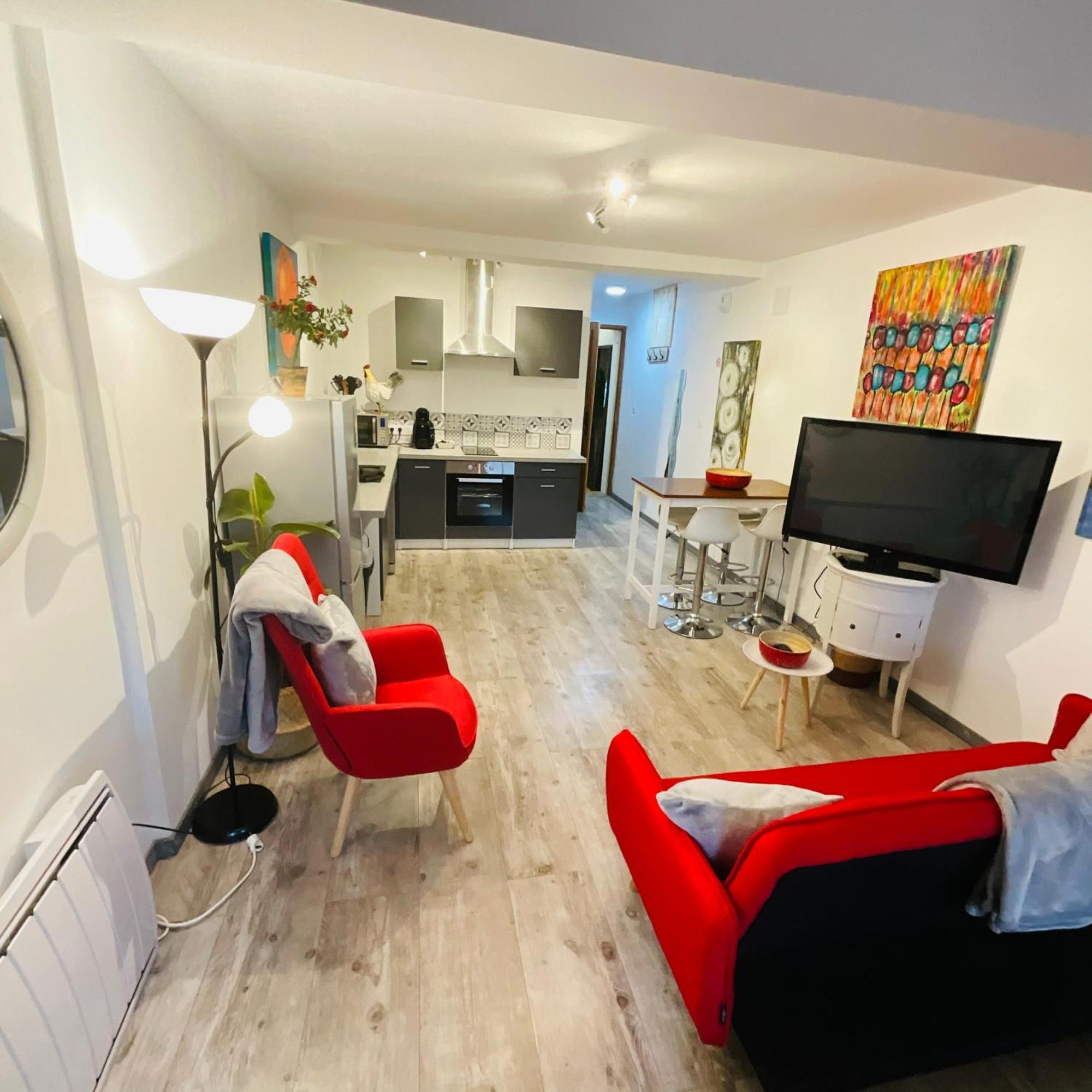 Hote Labyrinthe Sur La Place Chambres D, Hotes , Calme ,Netflix Mirepoix  Εξωτερικό φωτογραφία
